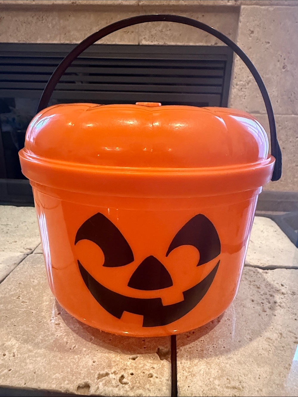 Vintage McDonald’s Orange Pumpkin Candy Bucket -Jack-O’-Lantern Bucket 1985